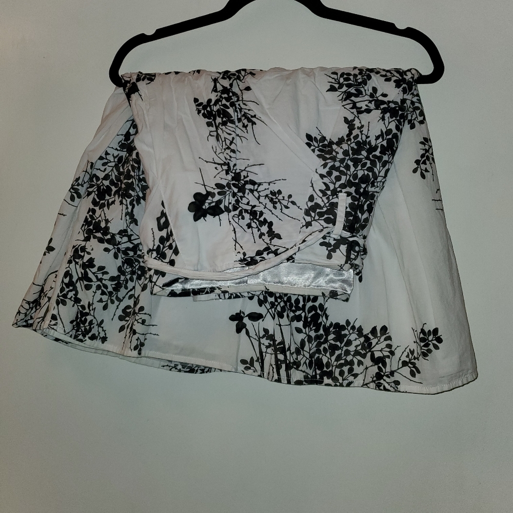 Knee length skirt